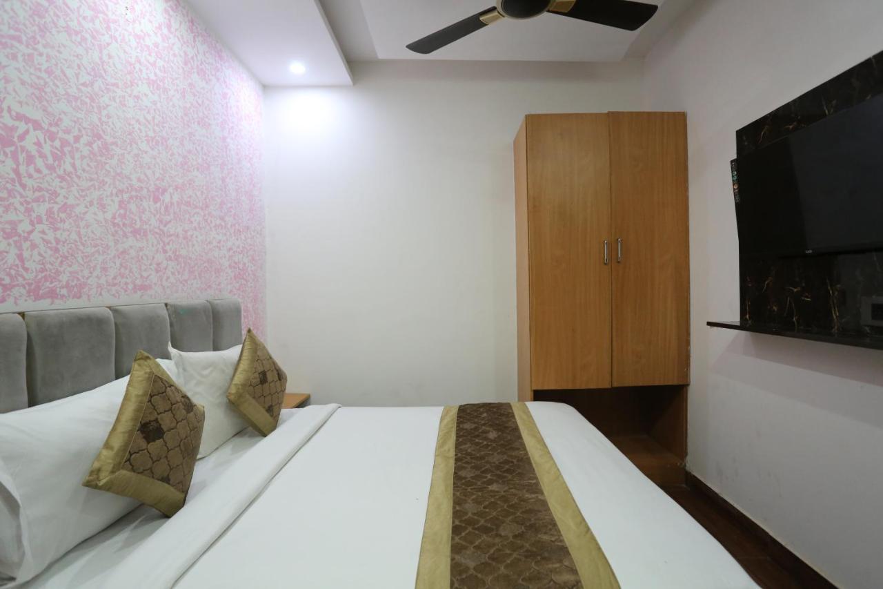 Hotel Twamev Couple Friendly Laxmi Nagar New Delhi Luaran gambar