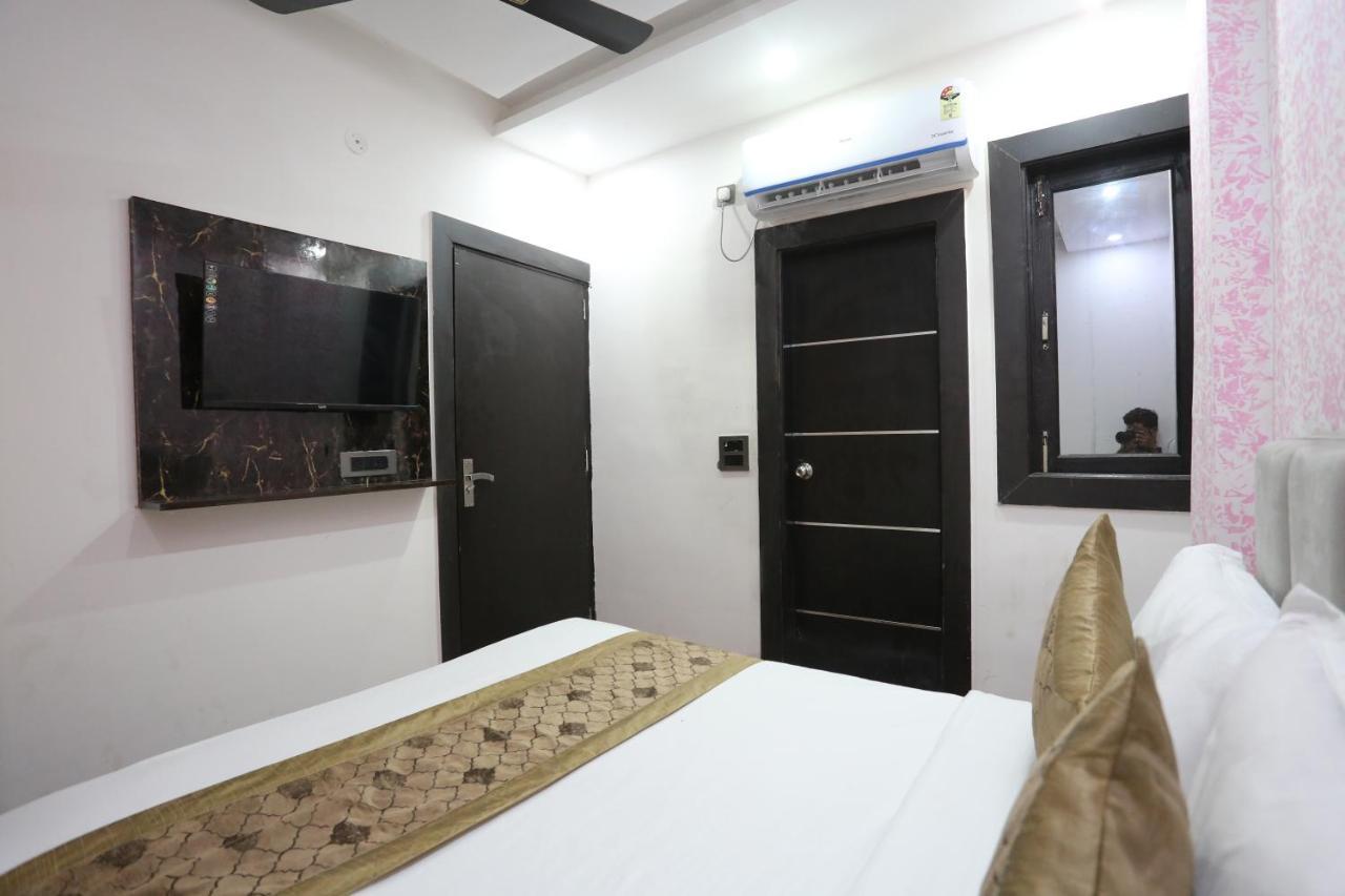 Hotel Twamev Couple Friendly Laxmi Nagar New Delhi Luaran gambar